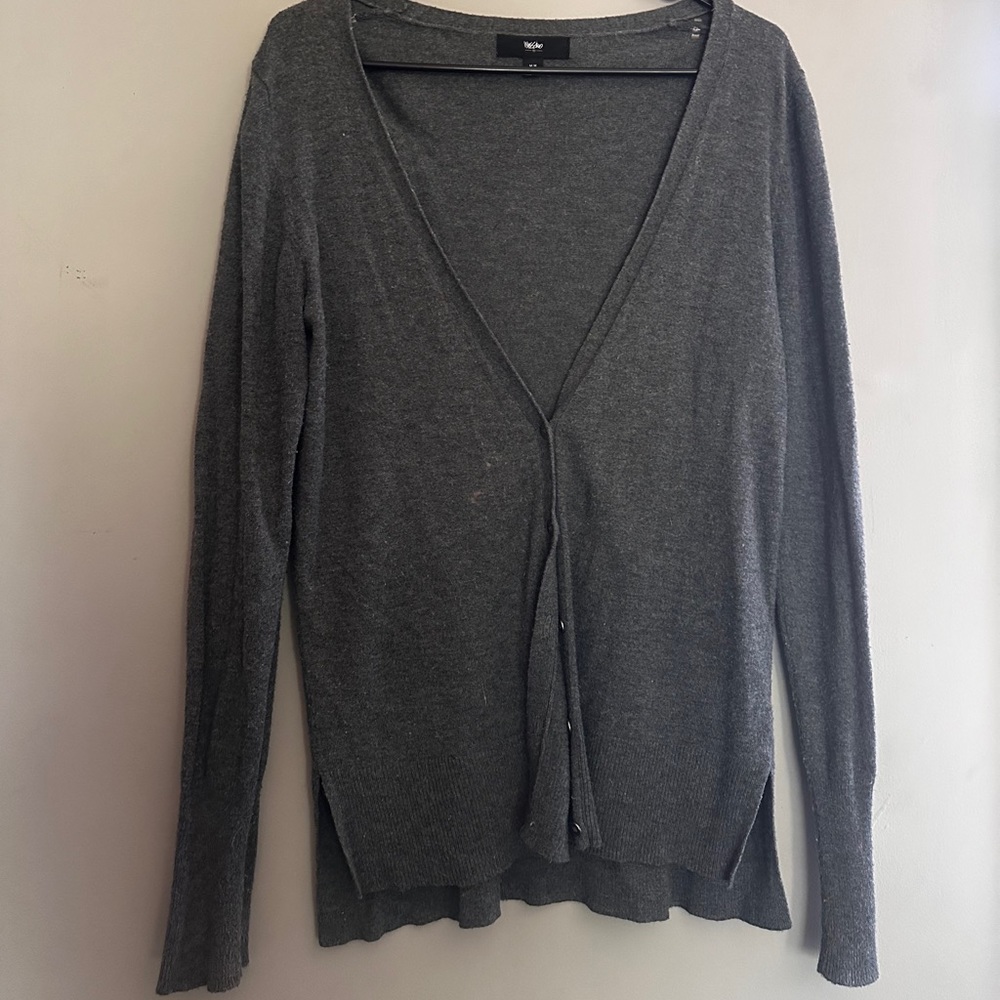 Grey cardigan